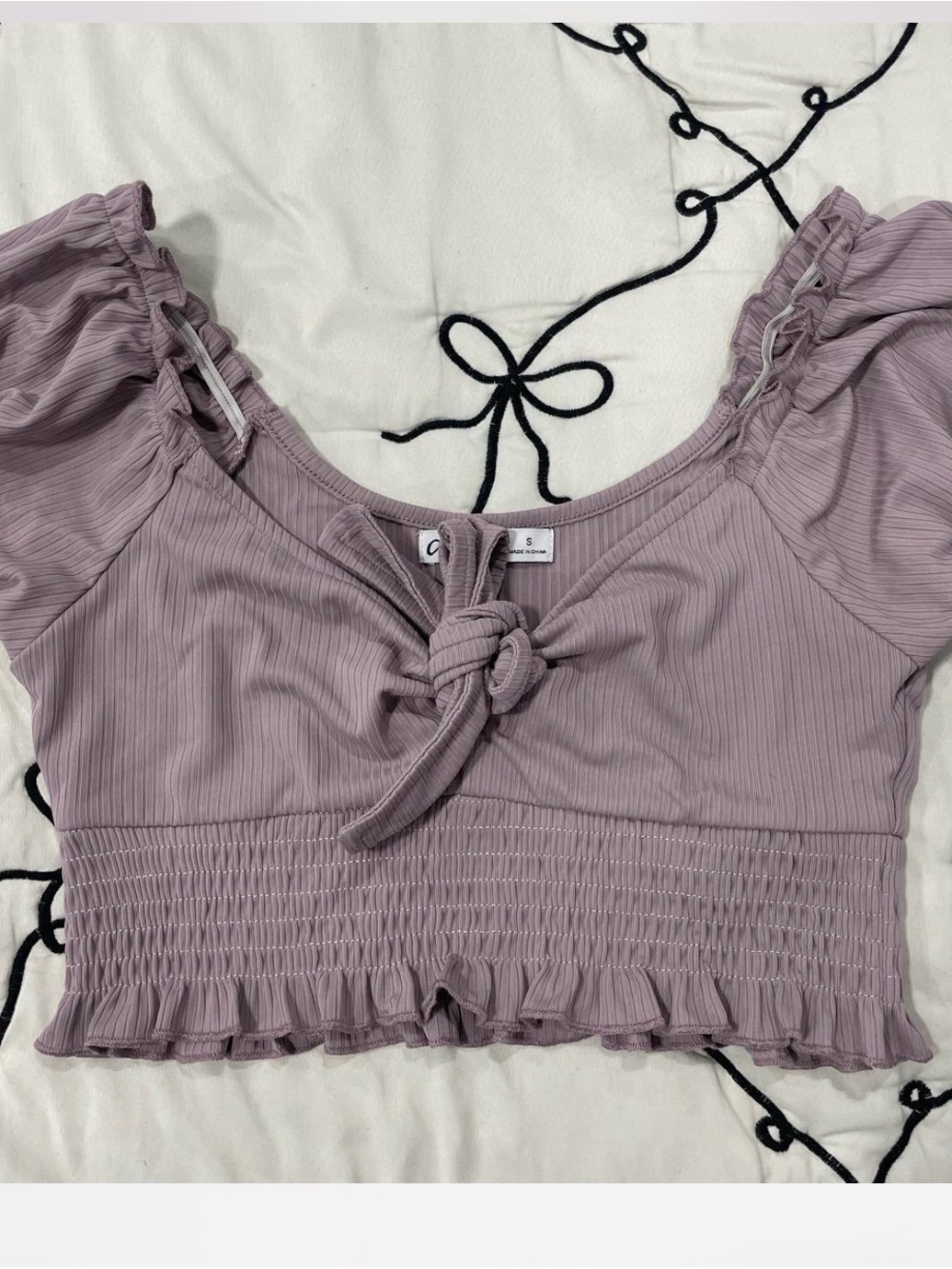 Tie-Front Ribbed Crop Top in Mauve